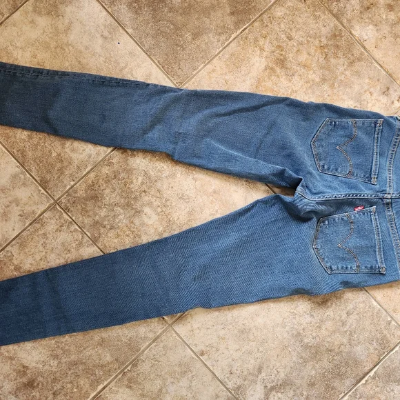 Levis skinny jeans - Picture 3 of 5